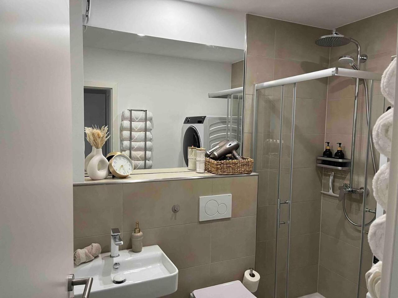Fabulous 2 Room City Apartment - 60 Qm - Contactless Check-In Hanóver Exterior foto